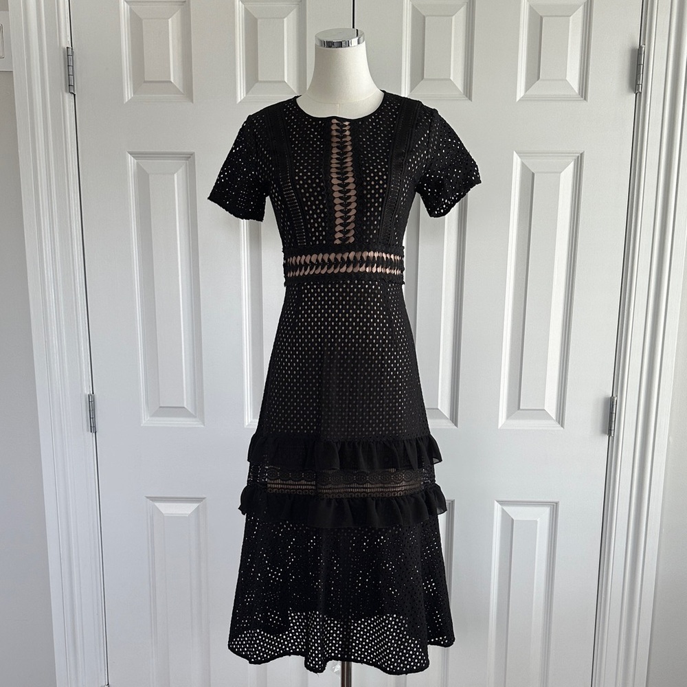 Boohoo Black Eyelet Lace Tiered Dress Ruffle V-Neck Skater Cocktail Midi Size 4